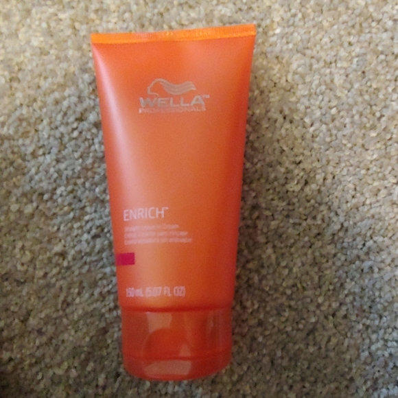 wella straight leave in cream